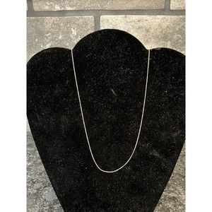 Delicate 18 1/2” 10K Gold Oval/Round Link Neck Chain